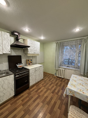 Продам однокомнатную (1-комн.) квартиру, Зои Космодемьянской ул, 48, Сыктывкар г