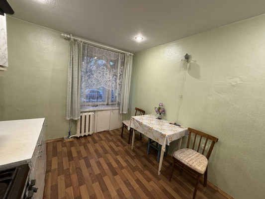 Продам однокомнатную (1-комн.) квартиру, Зои Космодемьянской ул, 48, Сыктывкар г