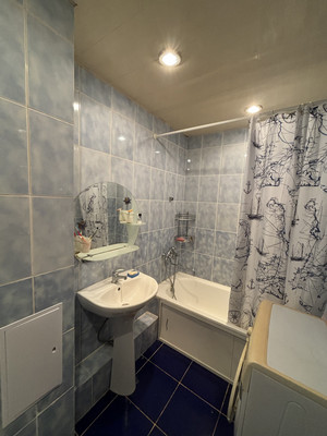 Продам однокомнатную (1-комн.) квартиру, Зои Космодемьянской ул, 48, Сыктывкар г