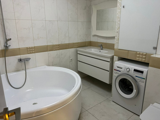 Продам трехкомнатную (3-комн.) квартиру, Маршала Рокоссовского б-р, 6к1, Москва г