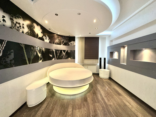 Продам двухкомнатную (2-комн.) квартиру, Дунина-Горкавича ул, 15, Ханты-Мансийск г