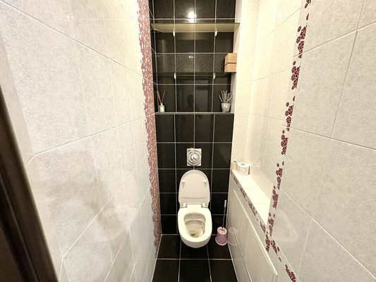 Продам двухкомнатную (2-комн.) квартиру, Дунина-Горкавича ул, 15, Ханты-Мансийск г