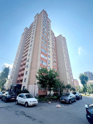 Продам трехкомнатную (3-комн.) квартиру, Мусина ул, 7, Казань г