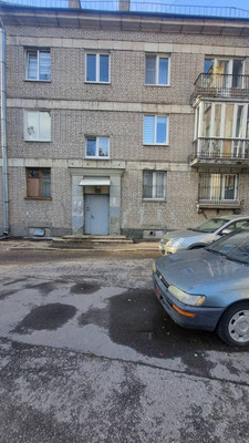 Продам комнату в 2-комн. квартире, Лазо ул, 16, Санкт-Петербург г
