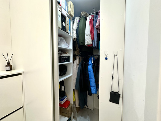 Продам однокомнатную (1-комн.) квартиру, Комсомольская ул, 56, Ханты-Мансийск г