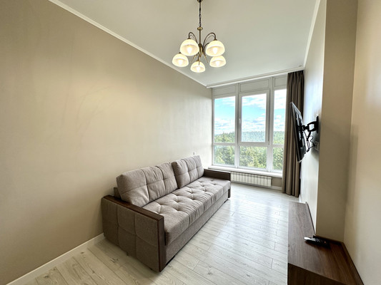 Продам двухкомнатную (2-комн.) квартиру, Гагарина ул, 35, Ханты-Мансийск г