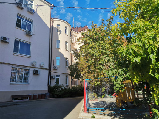 Продам двухкомнатную (2-комн.) квартиру, Ворошиловский пр-кт, 8, Ростов-на-Дону г