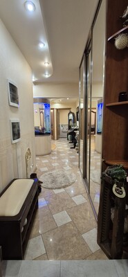 Продам трехкомнатную (3-комн.) квартиру, Производственная ул, 2к1, Москва г