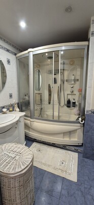Продам трехкомнатную (3-комн.) квартиру, Производственная ул, 2к1, Москва г