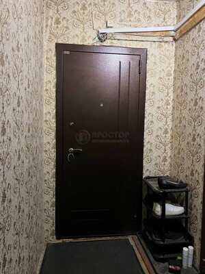 Продам трехкомнатную (3-комн.) квартиру, Донецкая ул, 18к1, Москва г