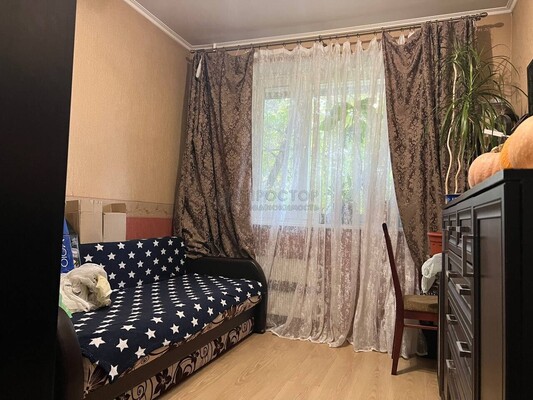 Продам трехкомнатную (3-комн.) квартиру, Донецкая ул, 18к1, Москва г