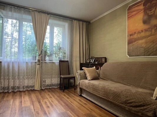 Продам трехкомнатную (3-комн.) квартиру, Донецкая ул, 18к1, Москва г