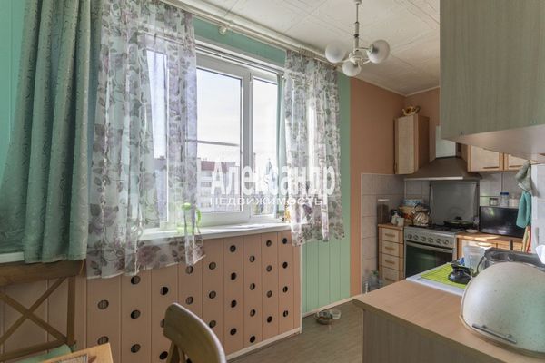 Продам многокомнатную квартиру, Большая Каменная ул, 3, Выборг г