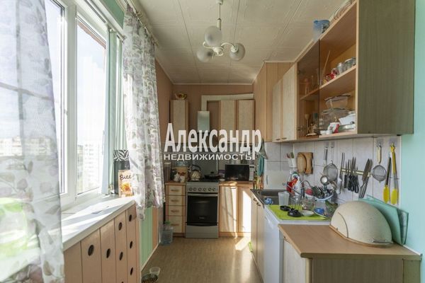 Продам многокомнатную квартиру, Большая Каменная ул, 3, Выборг г