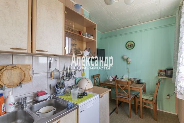 Продам многокомнатную квартиру, Большая Каменная ул, 3, Выборг г