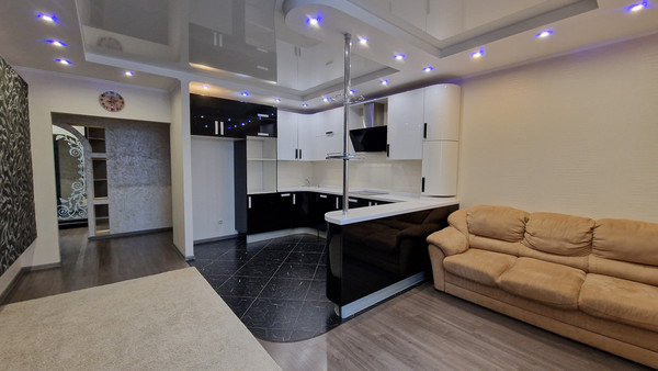 Продам двухкомнатную (2-комн.) квартиру, им Владимира Махалина мкр, 27, Дмитров г