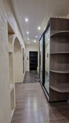 Продам двухкомнатную (2-комн.) квартиру, им Владимира Махалина мкр, 27, Дмитров г