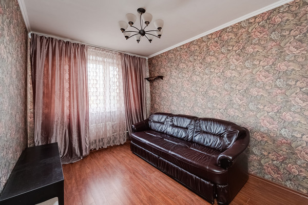 Продам двухкомнатную (2-комн.) квартиру, Батайский проезд, 3, Москва г