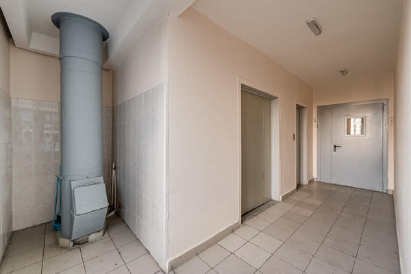Продам двухкомнатную (2-комн.) квартиру, Батайский проезд, 3, Москва г