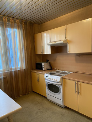 Продам двухкомнатную (2-комн.) квартиру, Маршала Федоренко ул, 10к2, Москва г