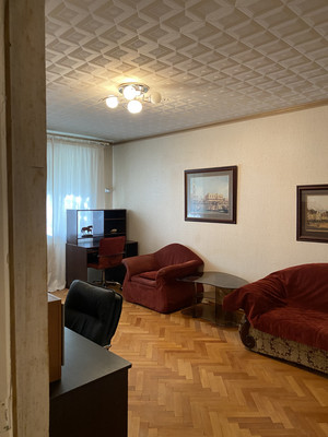 Продам двухкомнатную (2-комн.) квартиру, Маршала Федоренко ул, 10к2, Москва г