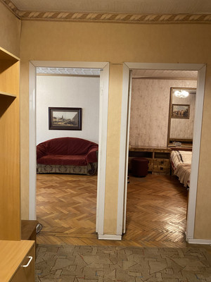 Продам двухкомнатную (2-комн.) квартиру, Маршала Федоренко ул, 10к2, Москва г