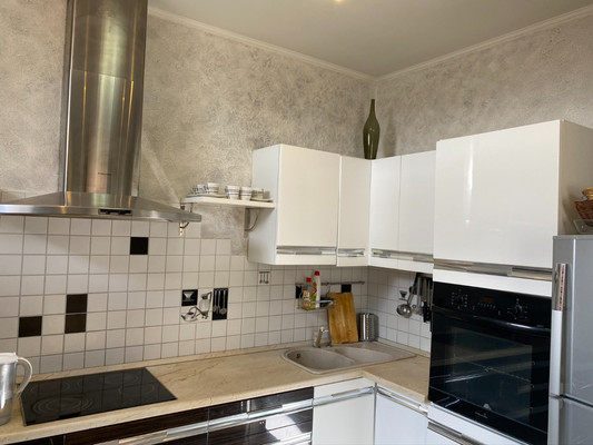 Продам двухкомнатную (2-комн.) квартиру, Соловьиная Роща ул, 9, Москва г