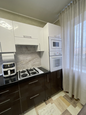 Продам трехкомнатную (3-комн.) квартиру, Геологическая ул, 4, Липецк г