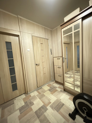 Продам трехкомнатную (3-комн.) квартиру, Геологическая ул, 4, Липецк г