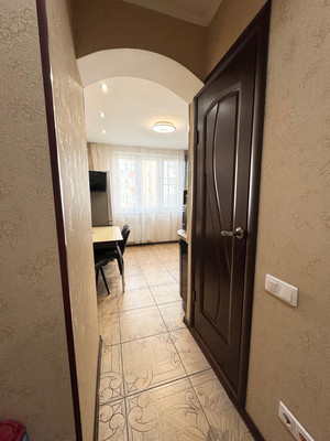 Продам трехкомнатную (3-комн.) квартиру, Южная ул, 25, Дрожжино рп