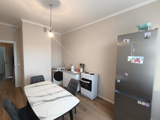 Сдам трехкомнатную (3-комн.) квартиру, Ясная ул, 15, Янино-1 гп