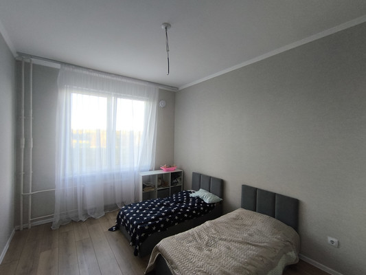 Сдам трехкомнатную (3-комн.) квартиру, Ясная ул, 15, Янино-1 гп