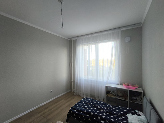 Сдам трехкомнатную (3-комн.) квартиру, Ясная ул, 15, Янино-1 гп