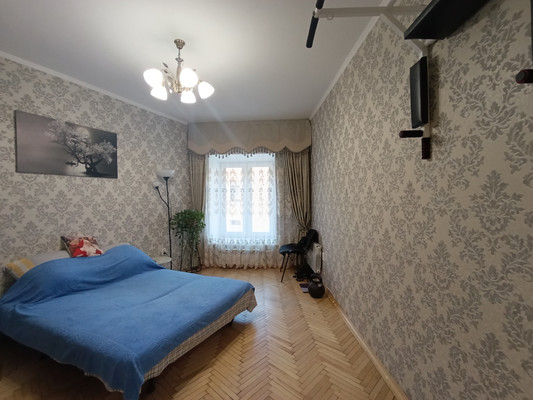 Продам трехкомнатную (3-комн.) квартиру, Бринько пер, 4А, Санкт-Петербург г