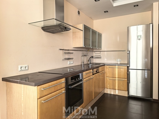 Сдам трехкомнатную (3-комн.) квартиру, Ильюшина ул, 8, Санкт-Петербург г