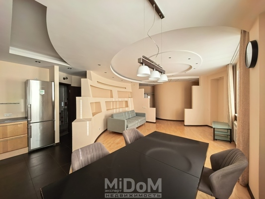 Сдам трехкомнатную (3-комн.) квартиру, Ильюшина ул, 8, Санкт-Петербург г