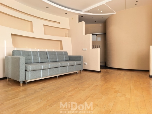 Сдам трехкомнатную (3-комн.) квартиру, Ильюшина ул, 8, Санкт-Петербург г