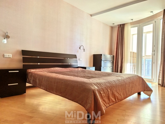 Сдам трехкомнатную (3-комн.) квартиру, Ильюшина ул, 8, Санкт-Петербург г