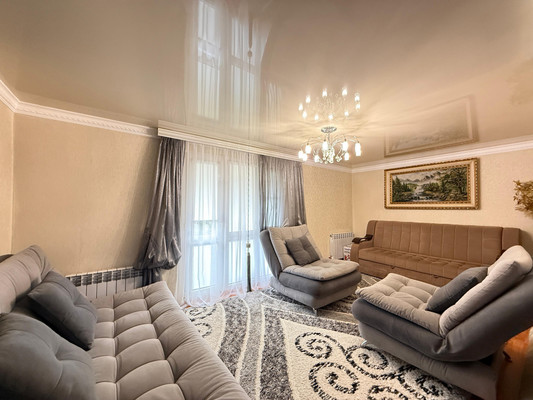 Продам трехкомнатную (3-комн.) квартиру, Хмельницкого ул, 39А, Нальчик г