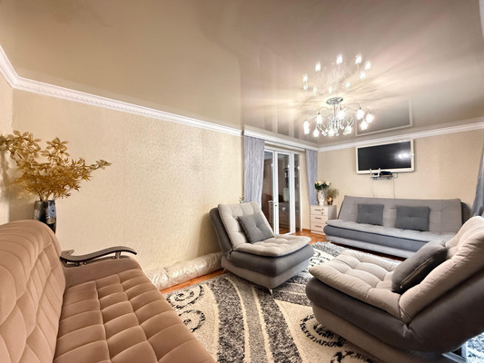 Продам трехкомнатную (3-комн.) квартиру, Хмельницкого ул, 39А, Нальчик г