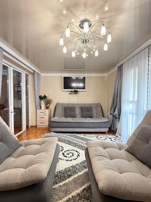 Продам трехкомнатную (3-комн.) квартиру, Хмельницкого ул, 39А, Нальчик г