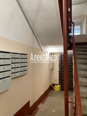 Продам трехкомнатную (3-комн.) квартиру, Александра Матросова ул, 14, Санкт-Петербург г