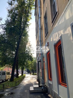 Продам трехкомнатную (3-комн.) квартиру, Александра Матросова ул, 14, Санкт-Петербург г