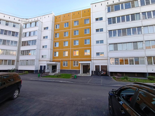 Продам двухкомнатную (2-комн.) квартиру, Солнечный городок мкр, 3, ЛМС п