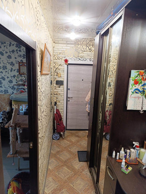 Продам двухкомнатную (2-комн.) квартиру, Солнечный городок мкр, 3, ЛМС п