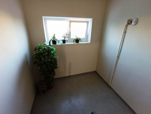 Продам двухкомнатную (2-комн.) квартиру, Солнечный городок мкр, 3, ЛМС п