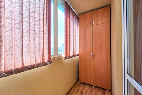 Продам трехкомнатную (3-комн.) квартиру, им. 40-летия Победы ул, 33к6, Краснодар г