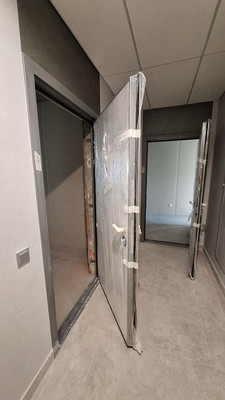 Продам трехкомнатную (3-комн.) квартиру, Гаврилова ул, 7к3, Казань г