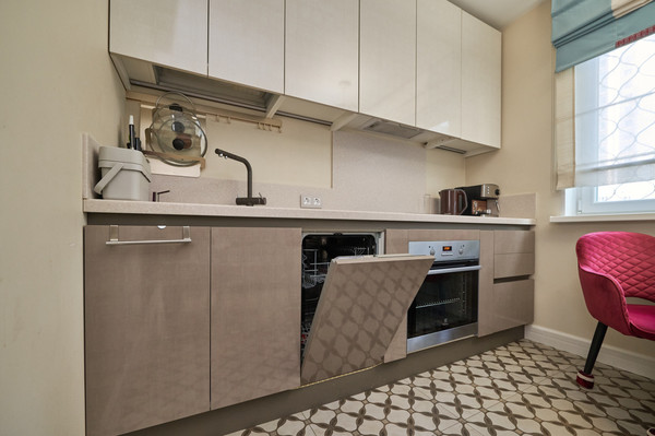 Продам трехкомнатную (3-комн.) квартиру, Братиславская ул, 19к2, Москва г