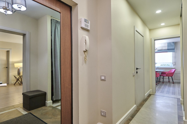 Продам трехкомнатную (3-комн.) квартиру, Братиславская ул, 19к2, Москва г